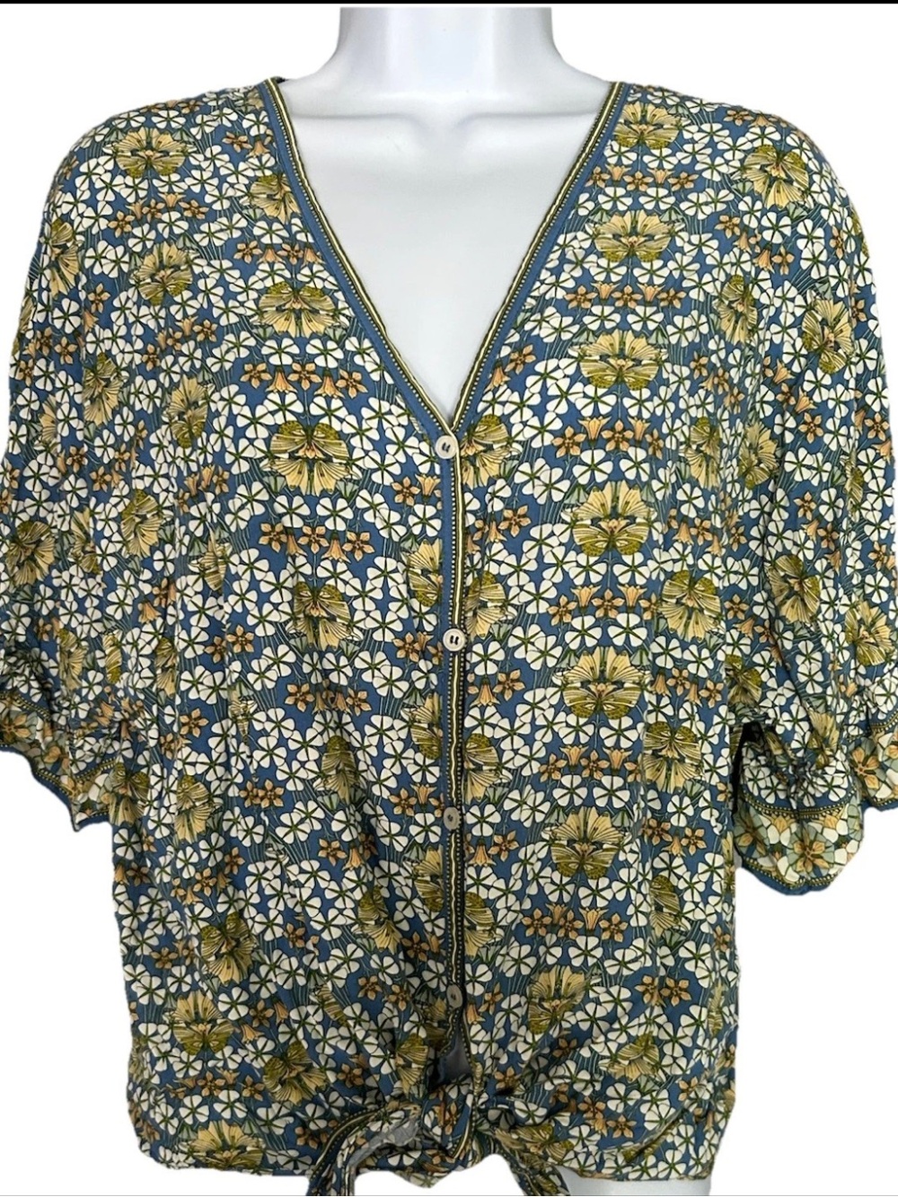 Max Studio Women’s XL Floral Tie Front V- Neck Boho Feminine Rayon Blouse